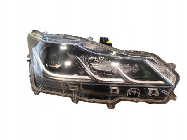 8113002T31 TOYOTA Правая фара купить в Тернополь