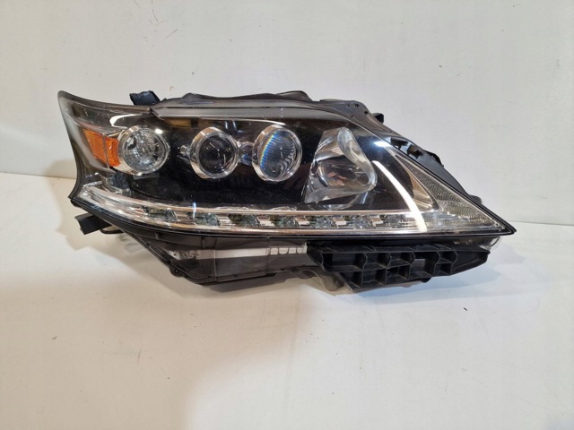 8114548B70 TOYOTA Правая фара купить в Житомир