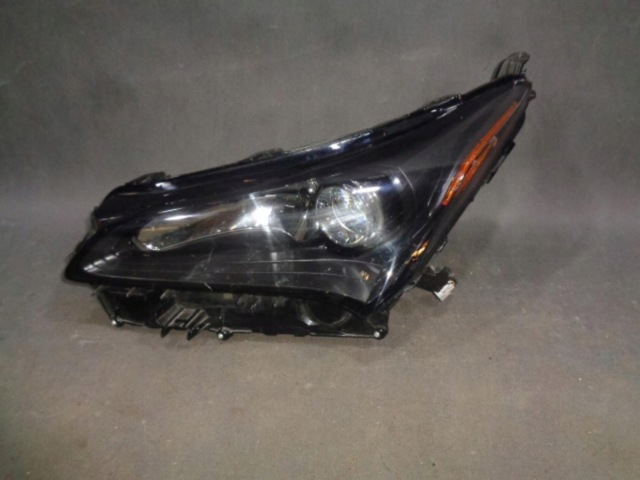 TOYOTA 8118578050 Фара левая в наличии Киев