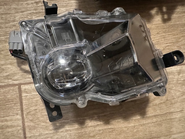 TOYOTA 8121076010 в наличии Черкассы
