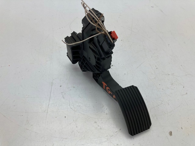 81259706110 Педаль газа купить Ужгород