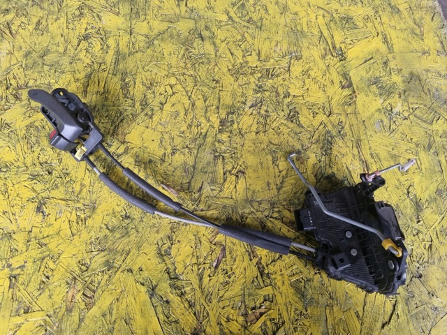HYUNDAI 813102K030 Замок водительской двери в наличии Ровно