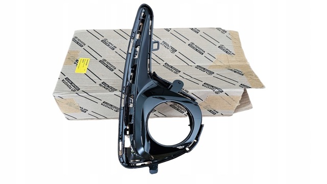 814810D360 TOYOTA купить в Черновцы