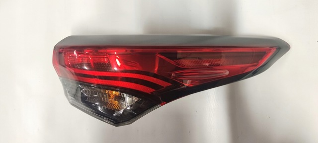 815500E230 TOYOTA Фонарь задний правый внешний купить в Киев