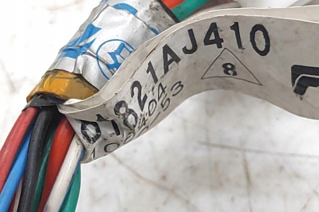 81821AJ410 SUBARU купить в Хмельницкий
