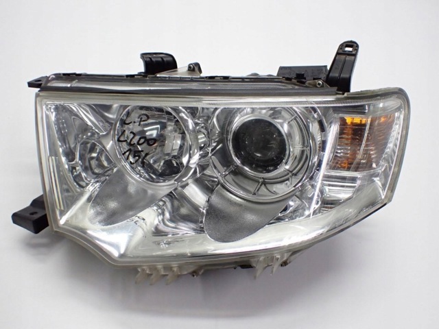 MITSUBISHI 8301A877 Фара левая в наличии Ирпень