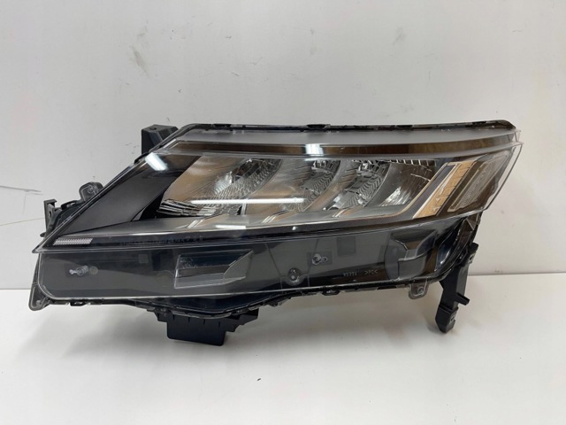 8301D481 MITSUBISHI Фара левая купить в Житомир