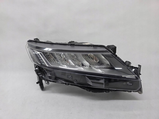 8301D482 MITSUBISHI Фара правая купить в Сумы