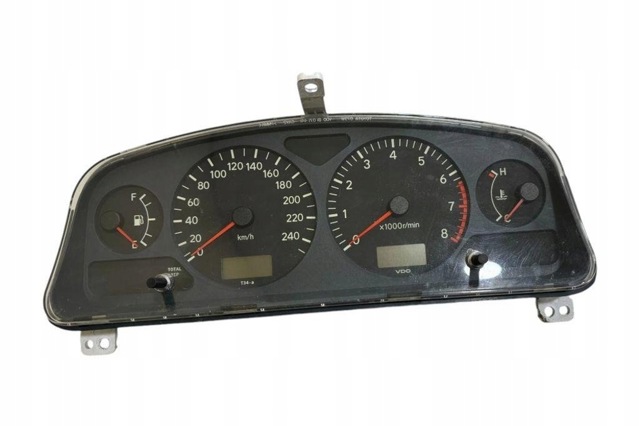 Щиток приборов 8380005230 TOYOTA