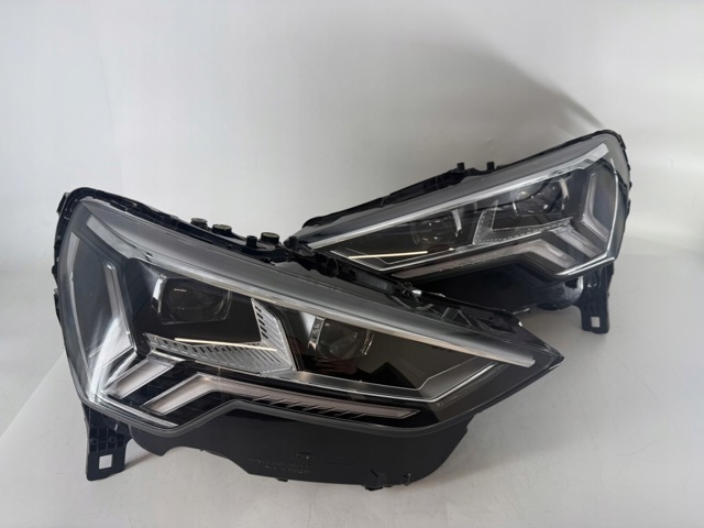 83A941784 VAG Фара правая купить в Черкассы