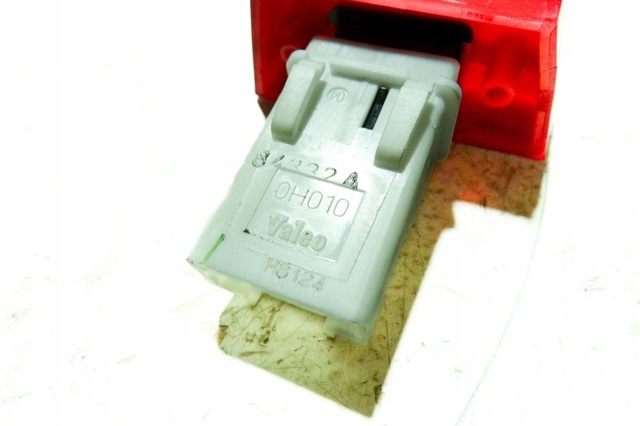 Кнопка аварийной сигнализации 843320H010 TOYOTA