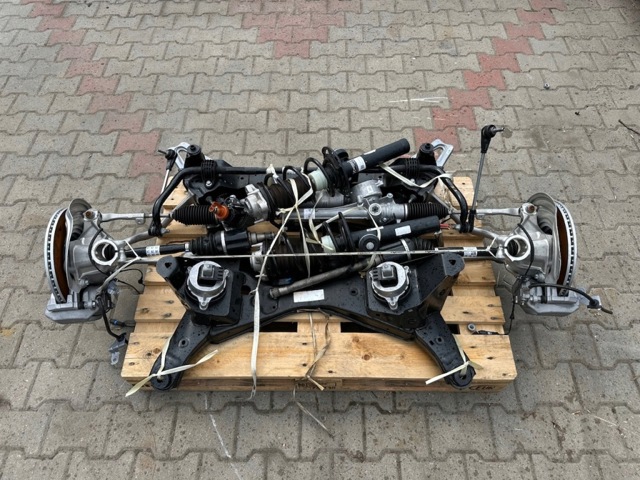 BMW 8643183 Левая полуось в наличии Винница