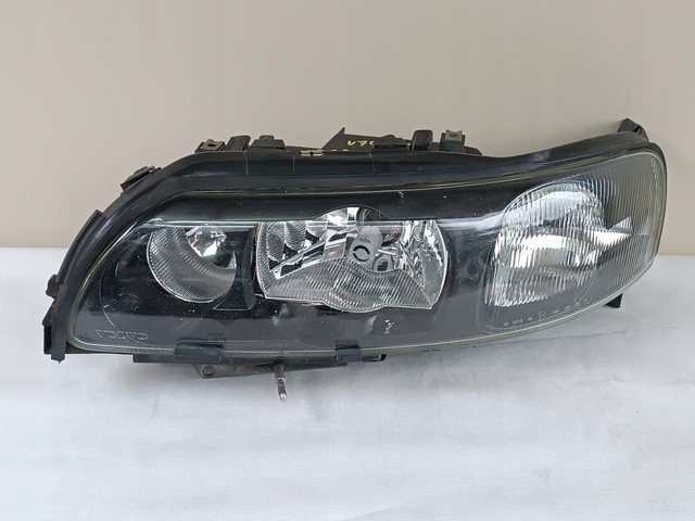 VOLVO 8693656 Левая фара в наличии Хмельницкий