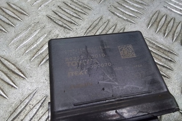 8922762010 TOYOTA купить в Украина