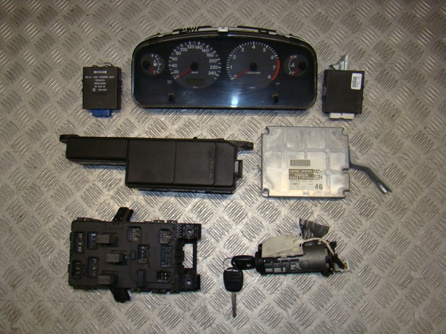 TOYOTA 8966105460 Блок управления двигателем в наличии Киев
