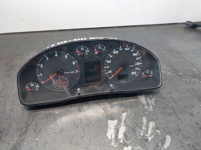 VAG 8D0919033F Приборная доска (щиток приборов) в наличии Тернополь