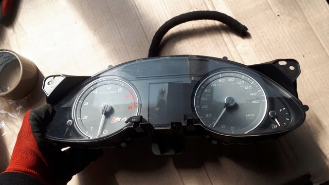 8K0920983 VAG Панель приборов купить в Николаев