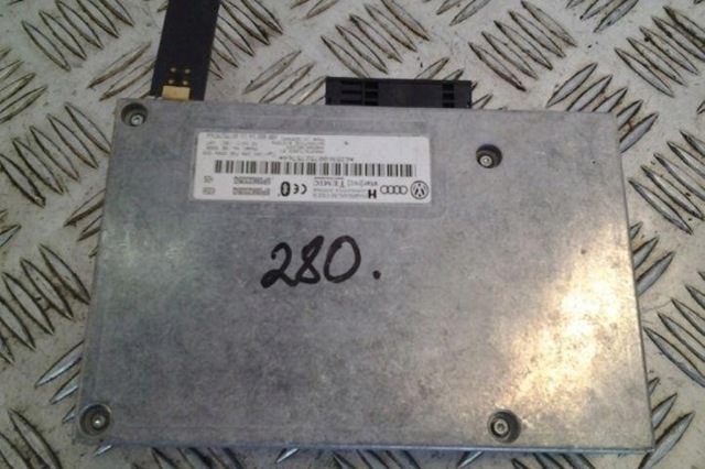VAG 8P0862335Q в наличии Черкассы