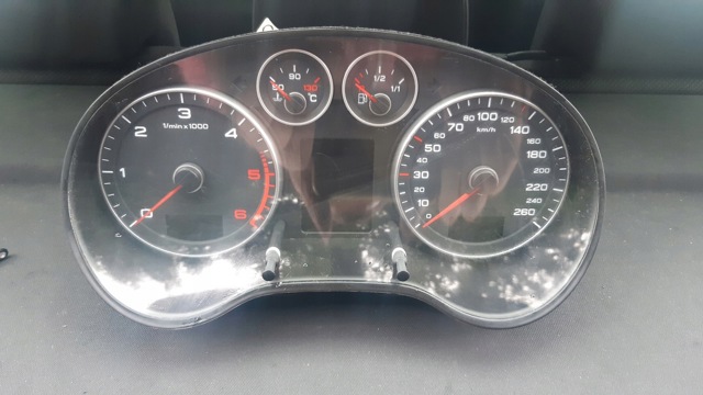 VAG 8P0920931S Панель приборов в наличии Сумы