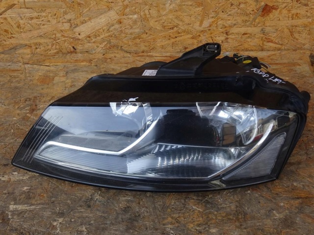 VAG 8P0941003BC Левая фара в наличии Чернигов