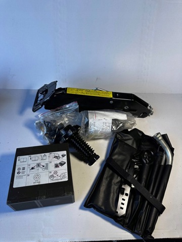 8R0011031E VAG Домкрат купить в Житомир