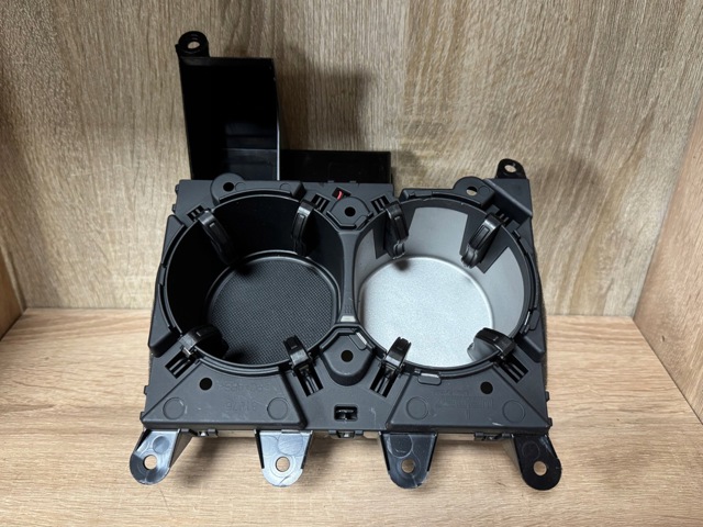 VAG 8R0862534A в наличии Ровно