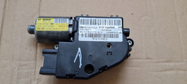 VAG 8R0877041D в наличии Запорожье
