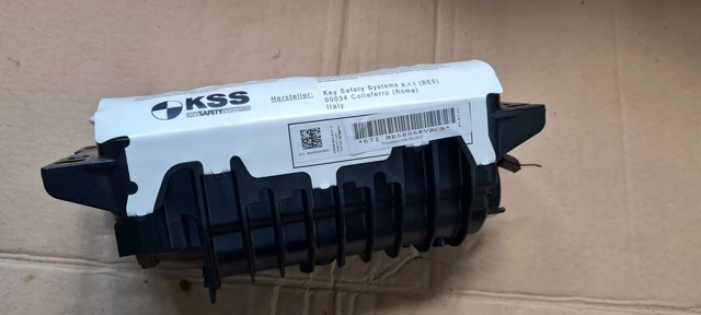 8R0880204E Подушка безопасности пассажира купить Чернигов