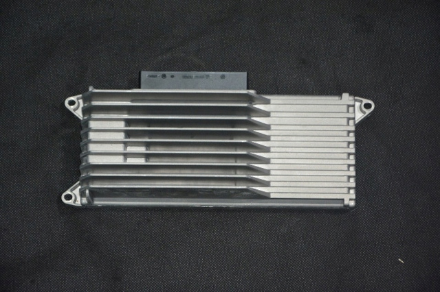 VAG 8R1035223A Усилитель звука аудиосистемы в наличии Харьков