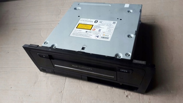 8R1035746E Магнитола купить Ирпень