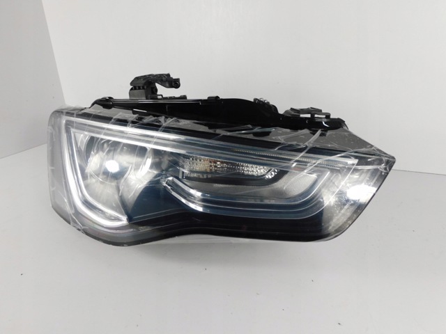 8T0941044 VAG Фара правая купить в Сумы