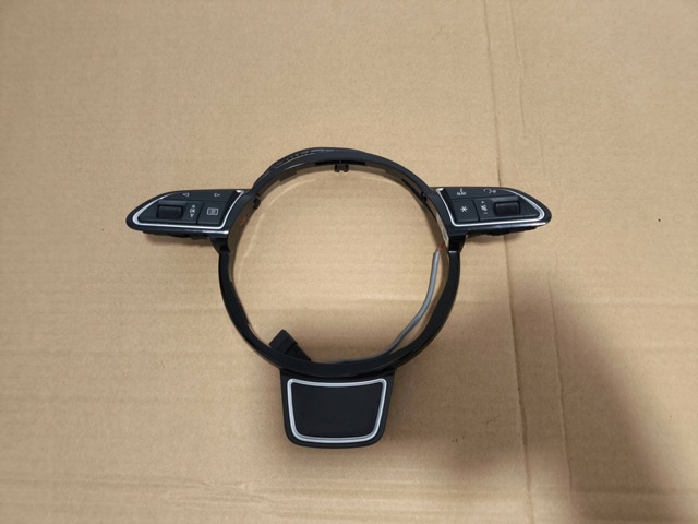VAG 8U0951523A в наличии Черкассы