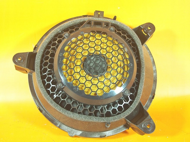 VAG 8V0035412C Динамик передней двери в наличии Ирпень