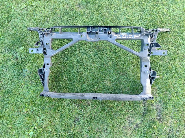 VAG 8V0805588F Рамка радиатора в наличии Киев