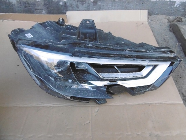 Фара правая 8V0941774C VAG