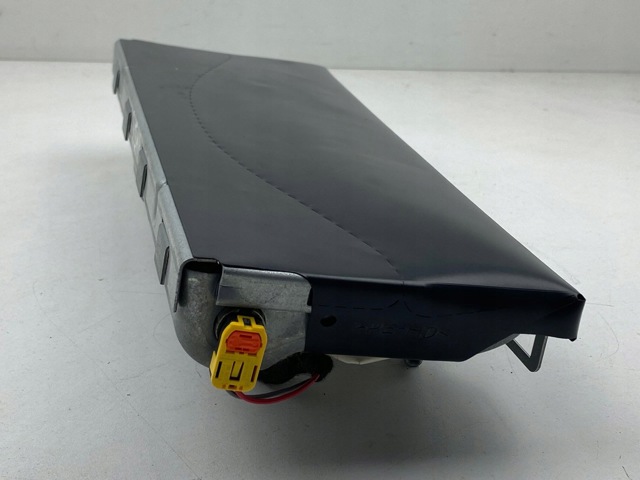 8V1880841C Подушка безопасности (AIRBAG) водительская, защиты коленей купить Киев