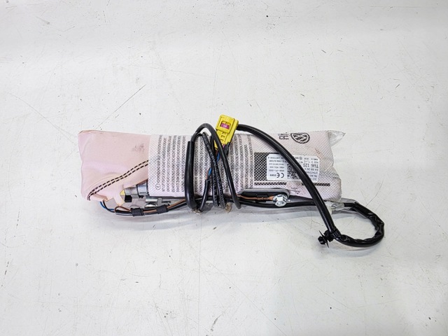 8V4880242A VAG Подушка безопасности (AIRBAG) спинки сиденья правого купить в Львов