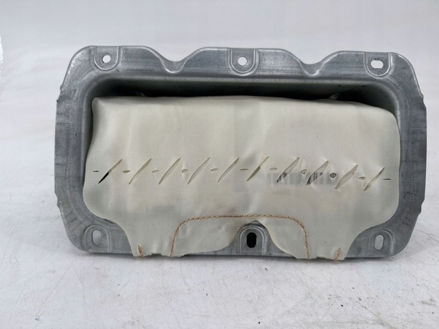 Подушка безопасности (AIRBAG) пассажирская 8V51A044H30BA FORD