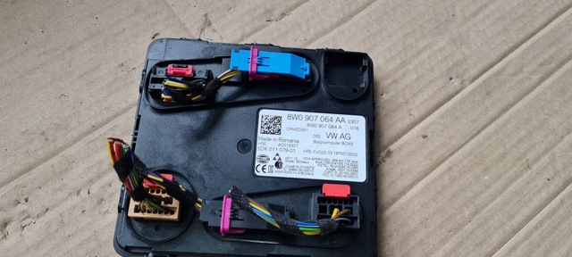 VAG 8W0907064AA в наличии Сумы
