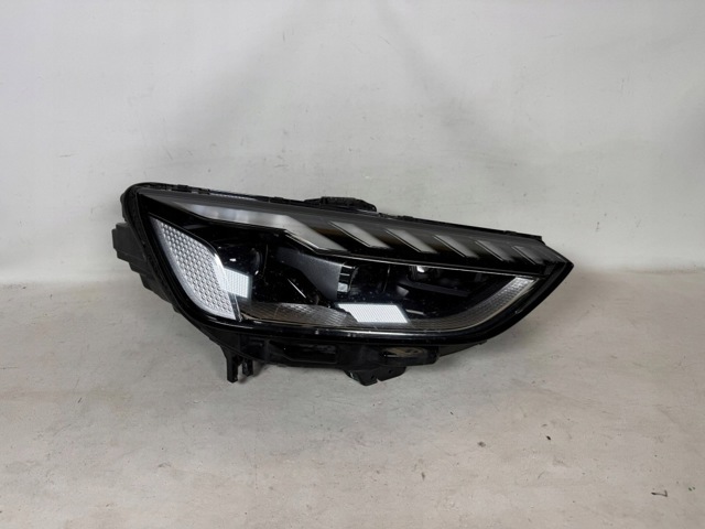 VAG 8W0941036 Правая фара в наличии Чернигов