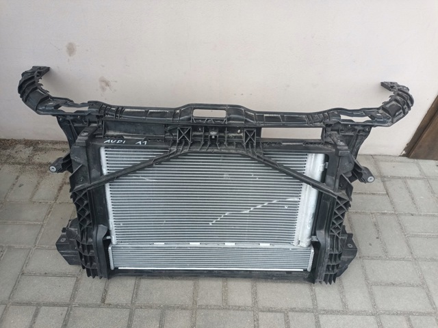 8XA805588 VAG Рамка радиатора купить в Киев