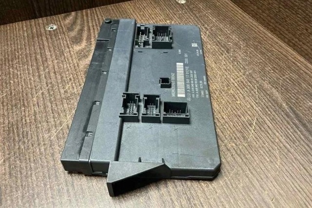 MERCEDES 9065451701 в наличии Запорожье