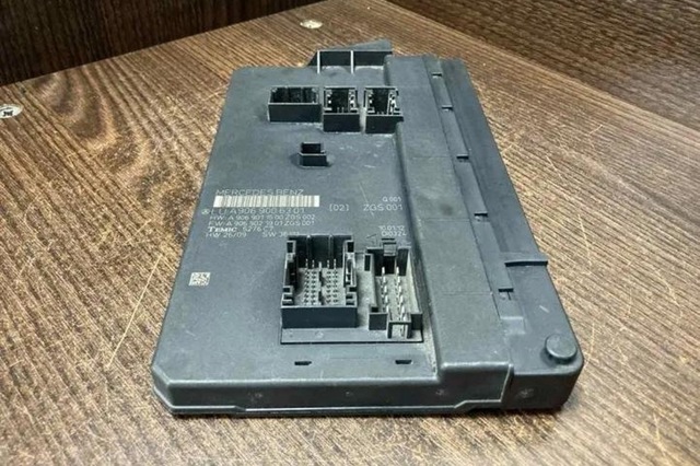 MERCEDES 9069006301 в наличии Ирпень