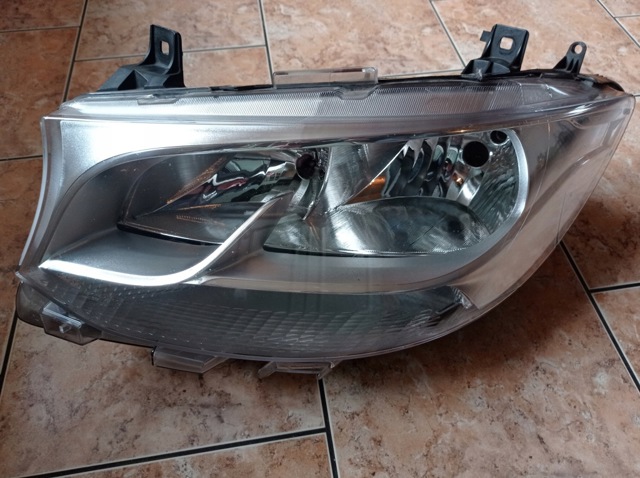 9109060000 MERCEDES Левая фара купить в Львов