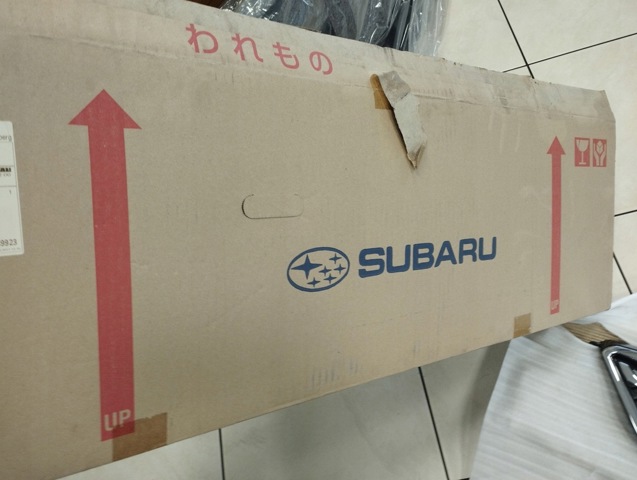 SUBARU 91121AJ001 Решетка радиатора в наличии Житомир