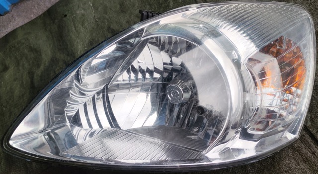 9210110010 HYUNDAI Фара левая купить в Тернополь