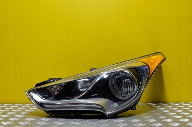 921012V000 HYUNDAI Левая фара купить в Хмельницкий