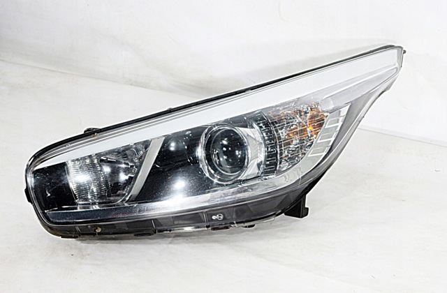 HYUNDAI 92101A2010 Левая фара в наличии Киев