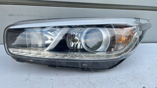 HYUNDAI 92101A2350 Левая фара в наличии Черновцы