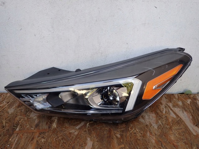 HYUNDAI 92101D3650 Фара левая в наличии Житомир